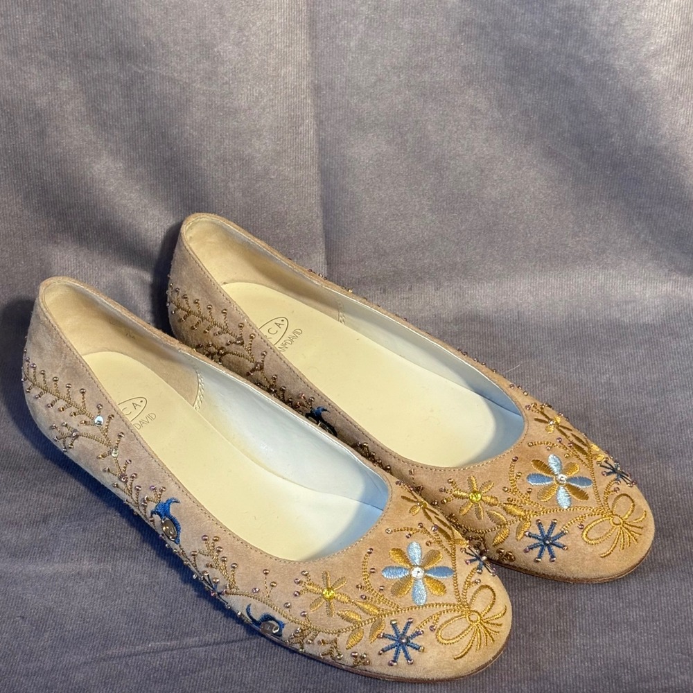 Circa Joan & David Embroidered Beaded Suede Heel Womens 7 Tan Boho - Picture 11 of 11